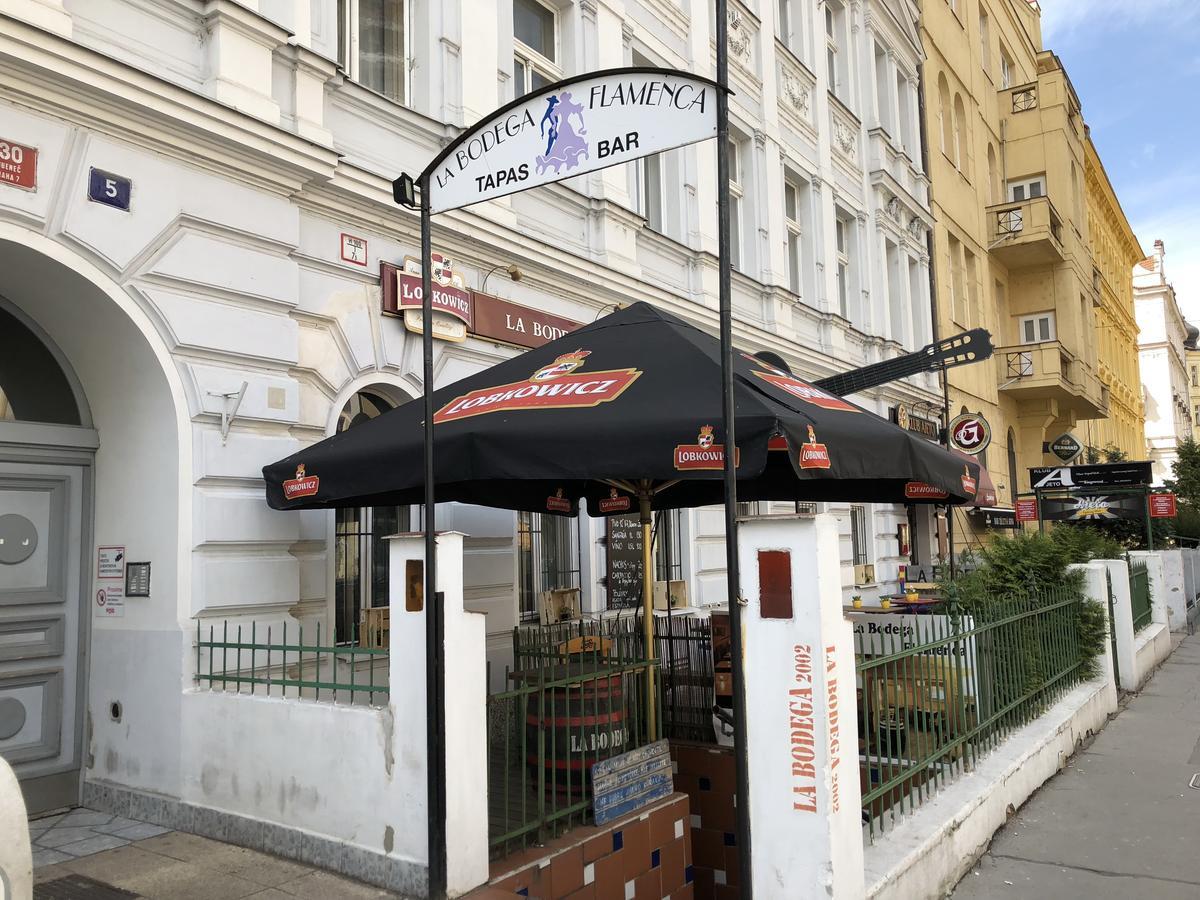 On The Apartament Praga